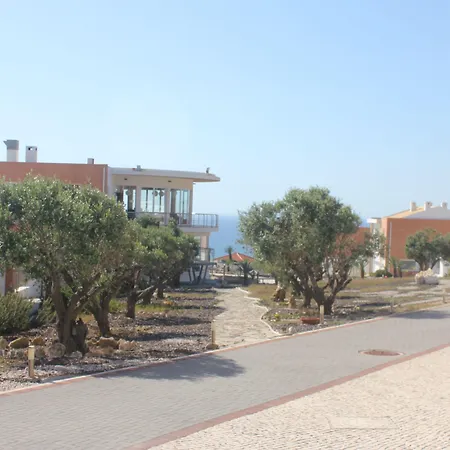 Kompleks wypoczynkowy Noiva Do Mar 4*